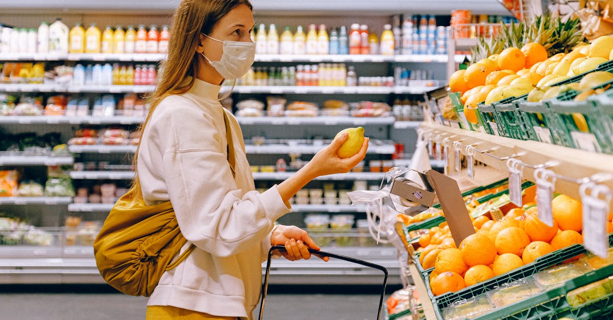 découvrez l'importance de la couverture santé mondiale et ses enjeux pour faire face aux défis sanitaires à l'échelle internationale.