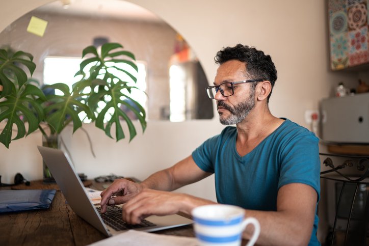 découvrez les nombreux avantages des mutuelles seniors : couverture santé optimale, services personnalisés, accès à des soins préventifs, et bien plus encore pour garantir votre bien-être et votre sérénité à chaque étape de la vie.