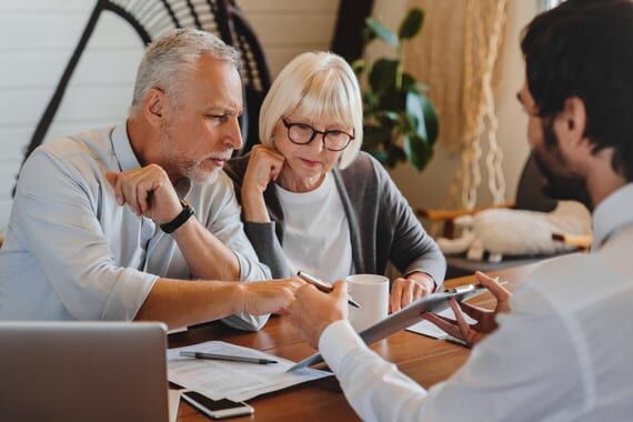 découvrez notre guide complet sur les mutuelles senior, qui vous aide à choisir la couverture santé adaptée à vos besoins spécifiques, tout en optimisant votre budget. protégez-vous et bénéficiez d'un accès aux soins de qualité.