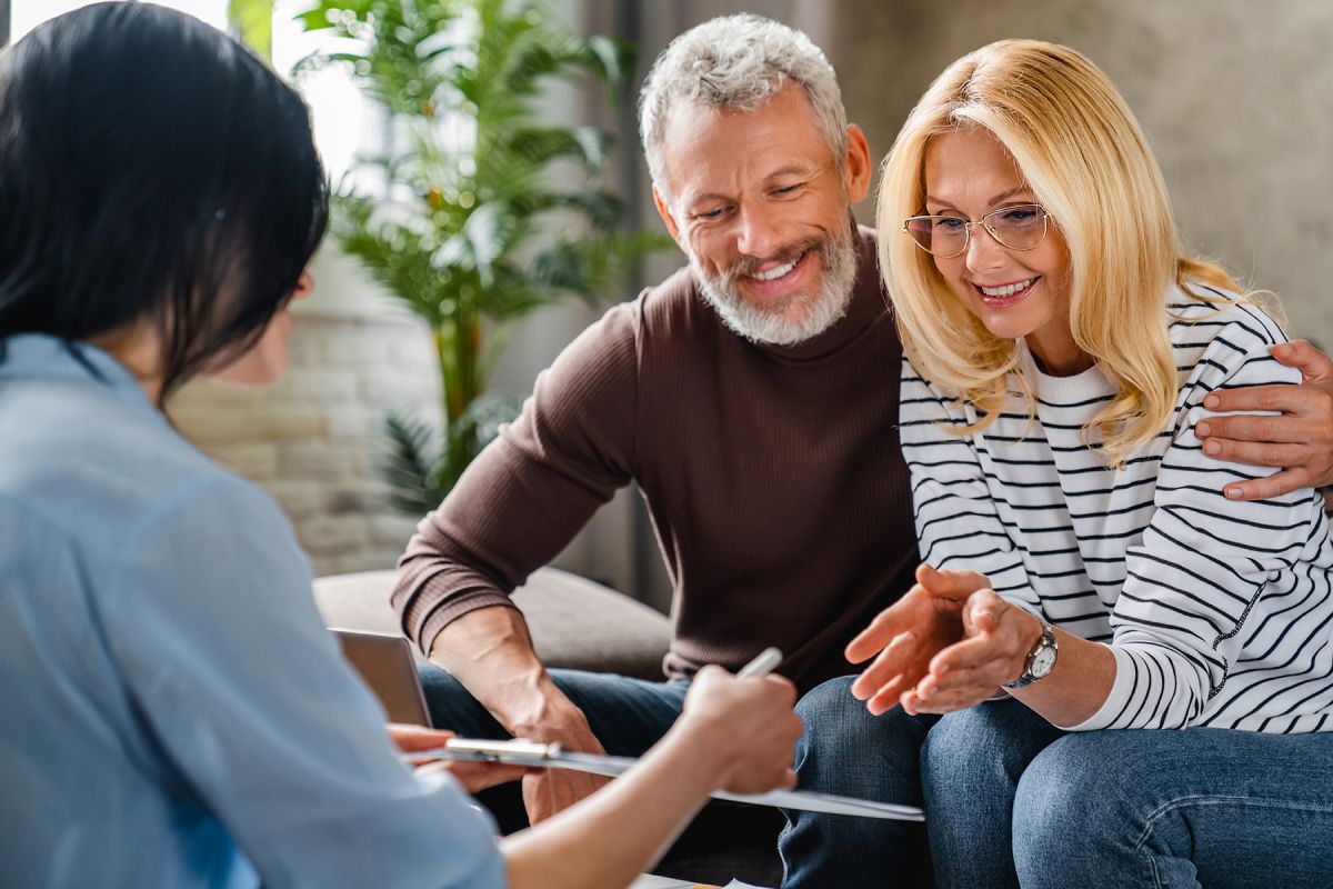 découvrez la meilleure mutuelle senior adaptée à vos besoins. protégez votre santé et celle de vos proches avec des garanties complètes et un tarif avantageux. comparez les offres et trouvez la couverture idéale pour bénéficier d'une sérénité au quotidien.