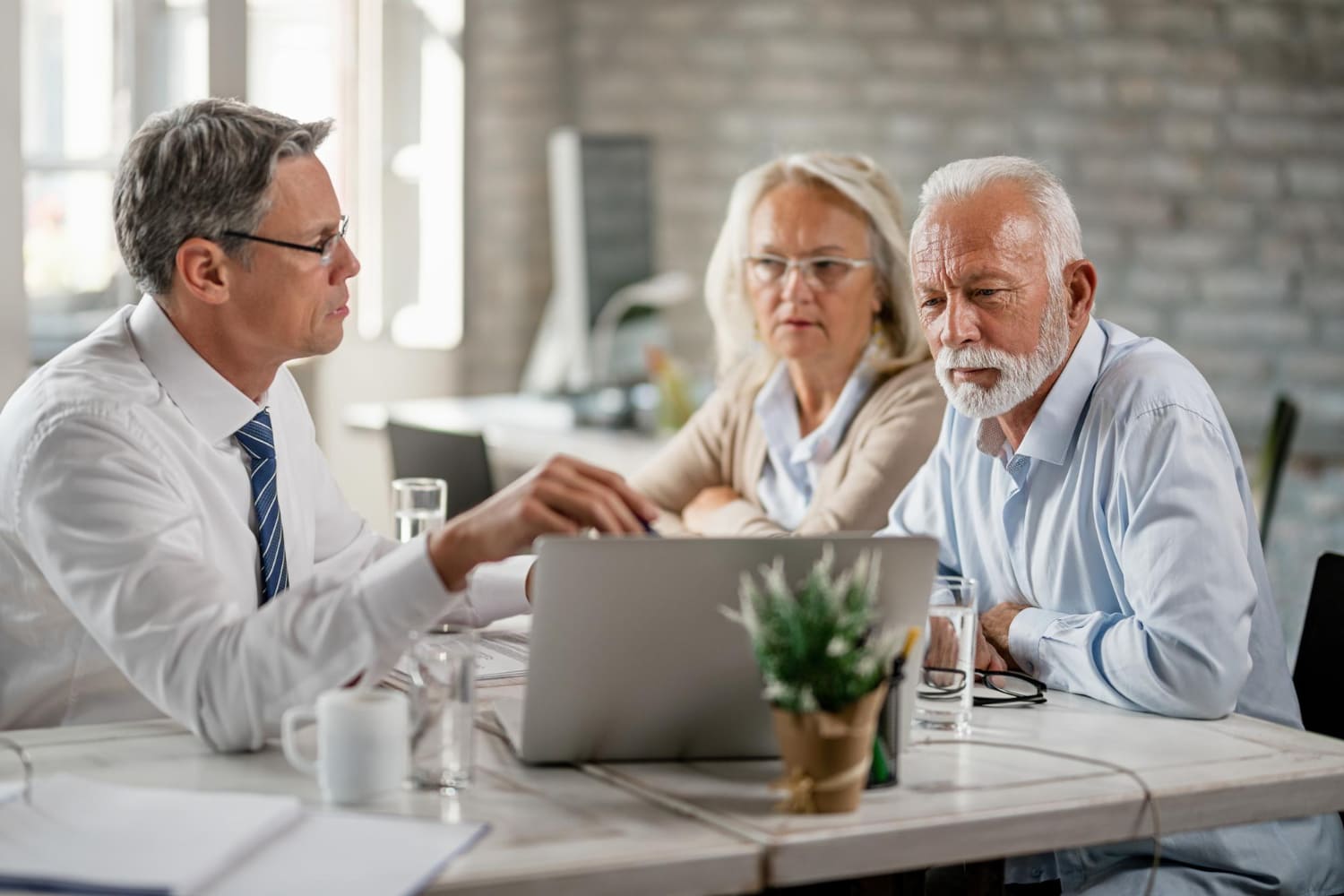 découvrez notre mutuelle senior, conçue pour offrir une couverture santé adaptée aux besoins des personnes âgées. profitez de garanties complètes, de tarifs avantageux et d'un service personnalisé pour vous accompagner tout au long de votre retraite.