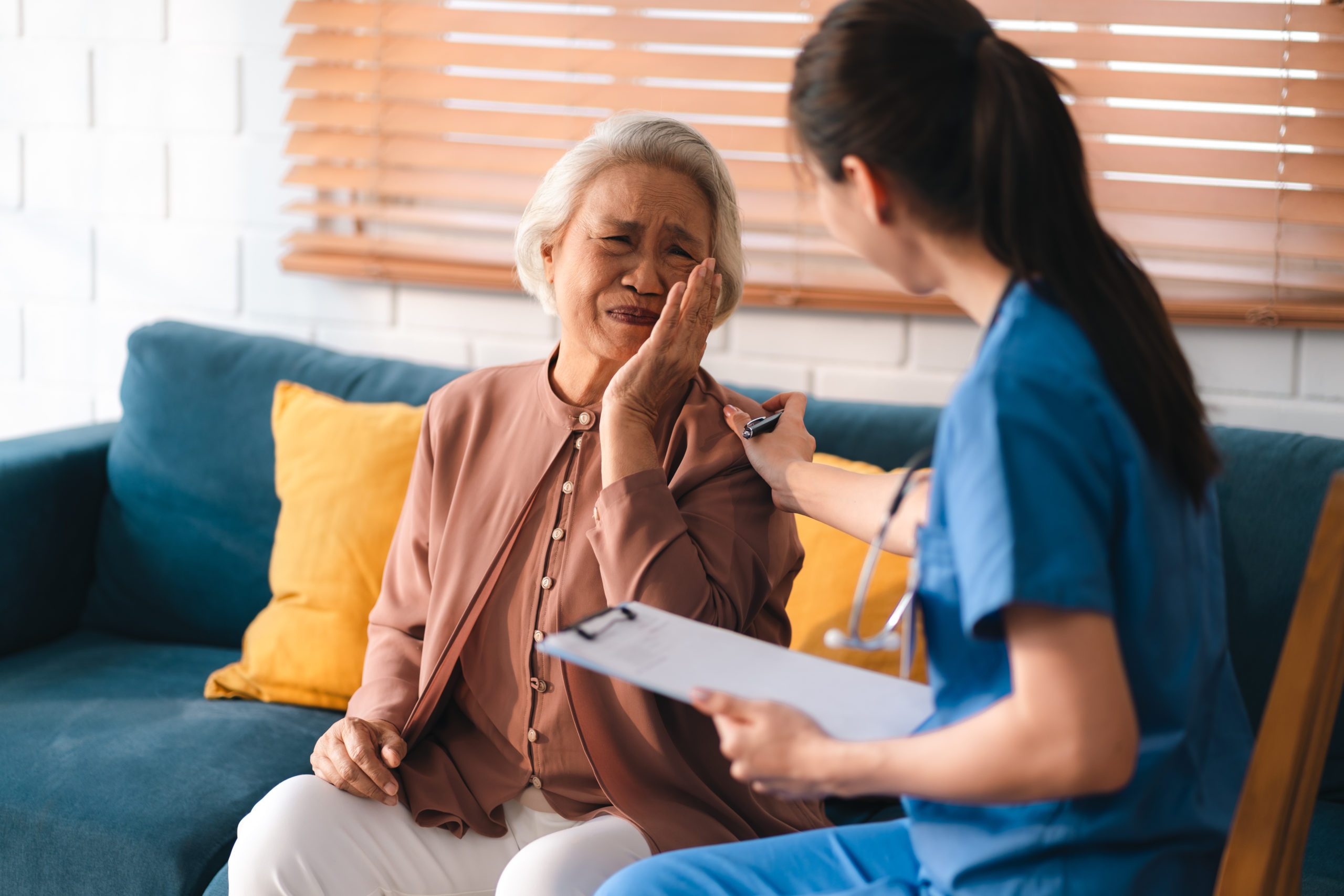 découvrez nos solutions de mutuelle seniors adaptées à vos besoins pour bénéficier d'une couverture santé complète et adaptée à votre âge. protégez votre bien-être et accédez à des soins de qualité tout en maîtrisant votre budget.